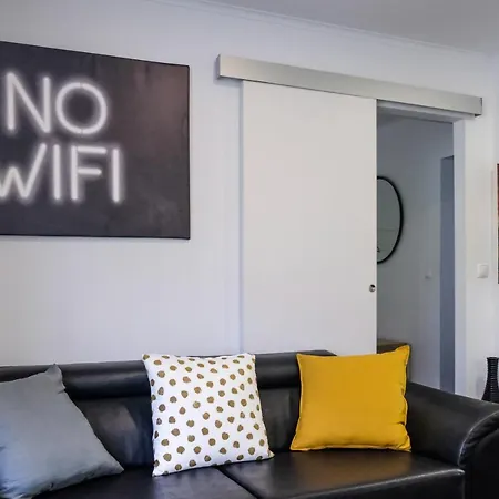 01 Nice Flat By Olivais Appartamento